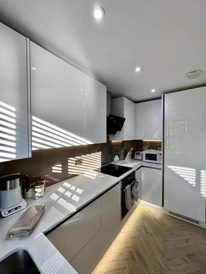 Charming 3-Bed House With 1 Parking Space Canterbury Exterior photo