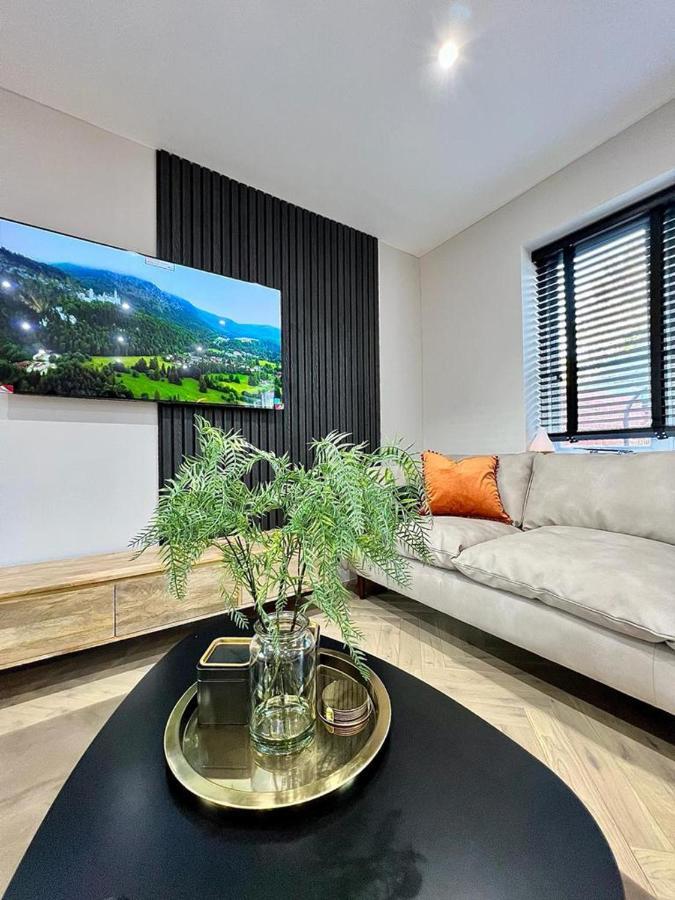 Charming 3-Bed House With 1 Parking Space Canterbury Exterior photo